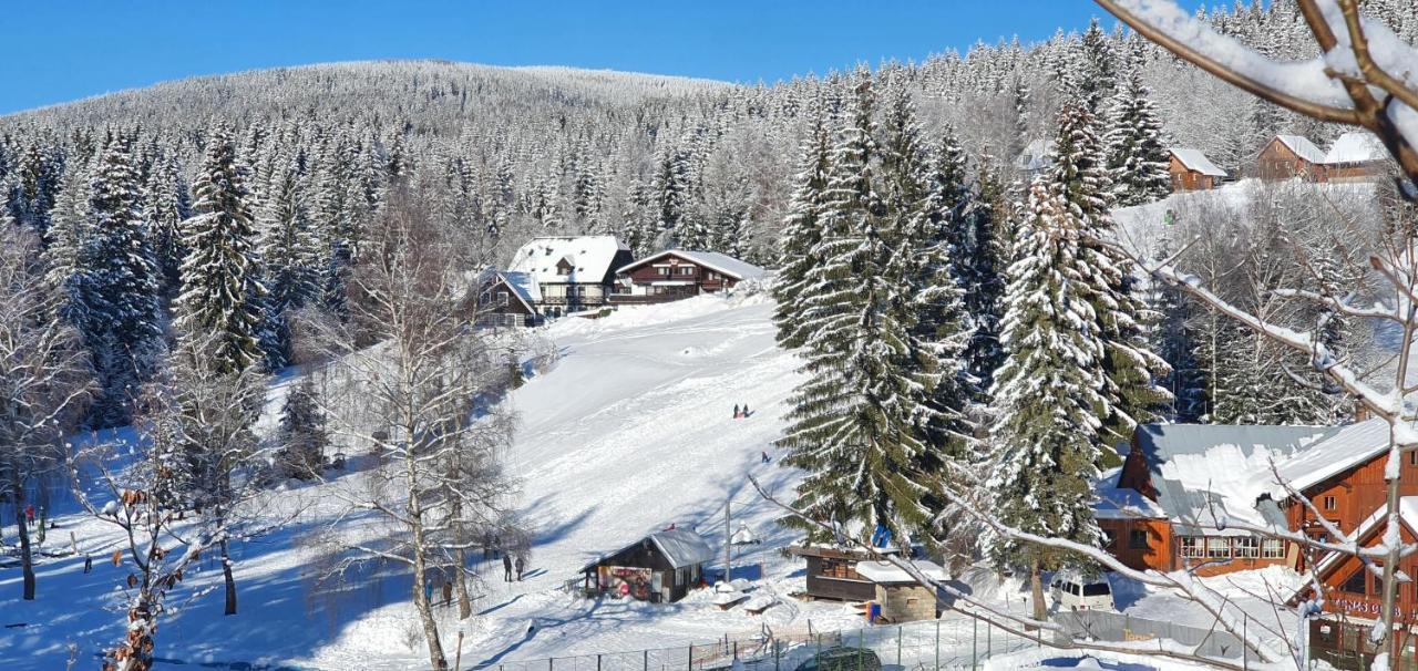 Pension Vinkl Harrachov Esterno foto